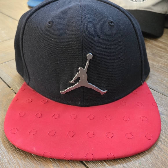 Men's hats bundle - Picture 9 of 11